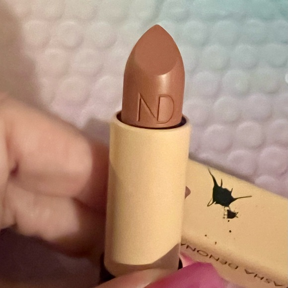 Natasha Denona My Dream Lipstick - 11NB Natasha - Picture 2 of 7